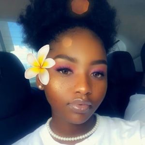 Meet your Posher, Champayne